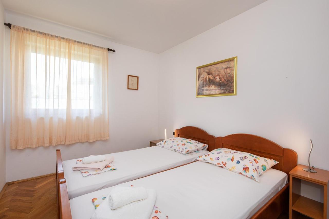 Apartment Valkovic Baška Esterno foto